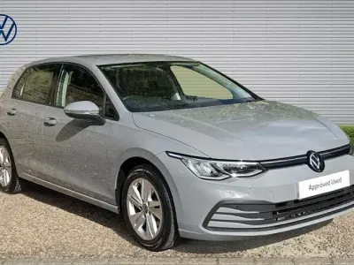 Used VW Golf VIII Life 110 HP (80 kW) 2024 Hatchback