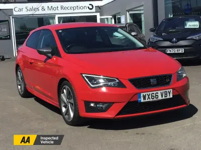 Begagnad Seat Leon FR 150 HK (110 kW) 2016 Röd Sportkupé