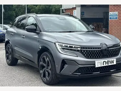 Used Renault Austral Techno Esprit Alpine 200 HP (147 kW) 2025 Multicolour SUV