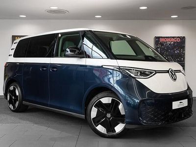 Used VW ID. Buzz Pro 77 kW (105 HP) 2024 Candy white / starlight blue MPV