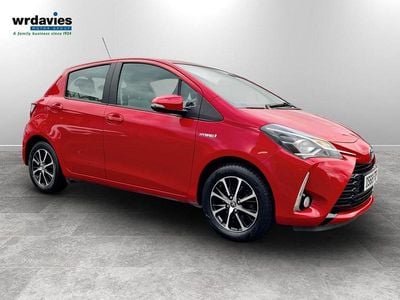 Used Toyota Yaris Hybrid 2018 Red Hatchback
