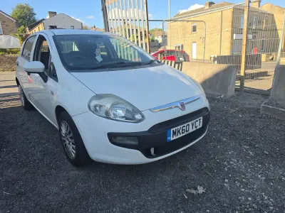 Used Fiat Punto Evo Active 2011 White Hatchback