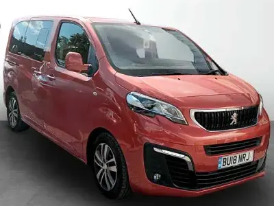 Used Peugeot Traveller Allure 2018 Red MPV