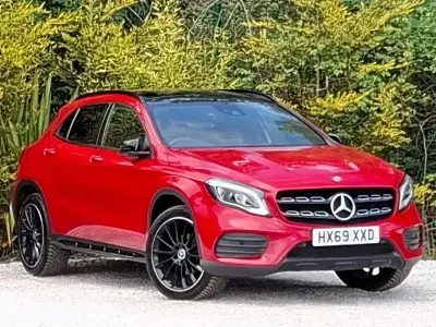 Usado Mercedes GLA200 AMG line 156 HP (114 kW) 2019 Vermelho SUV