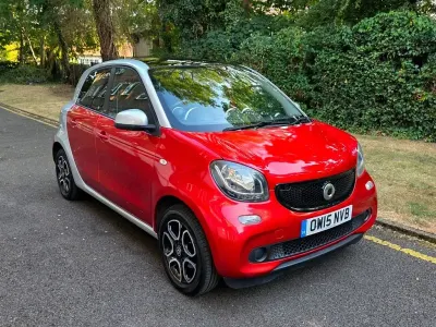 Used Smart ForFour Premium 90 HP (66 kW) 2015 Red Hatchback