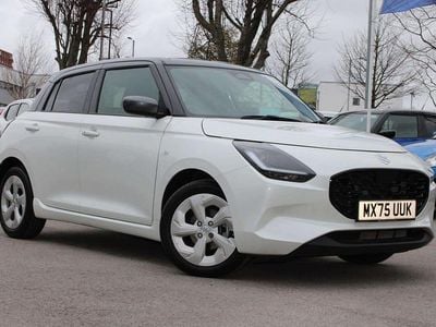 Used Suzuki Swift 82 HP (60 kW) 2025 White Hatchback