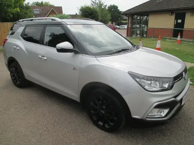 Used SsangYong Tivoli 115 HP (84 kW) 2018 Silver SUV