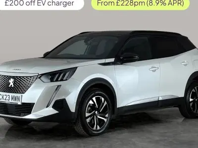Used Peugeot e-2008 Active 100 kW (136 HP) 2023 White SUV