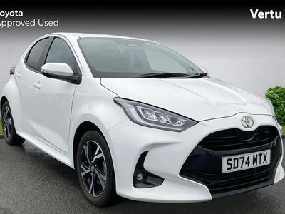 Used Toyota Yaris Hybrid Design 116 HP (85 kW) 2024 White Hatchback