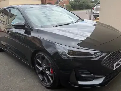 Used Ford Focus ST 280 HP (205 kW) 2023 Black Hatchback
