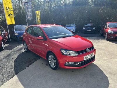 Used VW Polo Edition 60 HP (44 kW) 2017 Red Hatchback