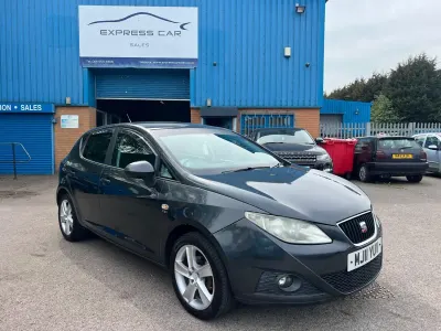 Begagnad Seat Ibiza Sport 2011 Grå Halvkombi