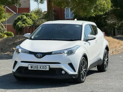 Used Toyota C-HR 122 HP (89 kW) 2018 White SUV