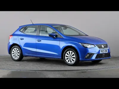 Usado Seat Ibiza SE 2023 Azul Utilitario