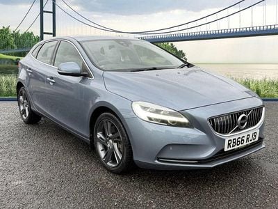 Used Volvo V40 Inscription 190 HP (139 kW) 2016 Blue Hatchback