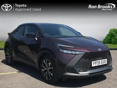 Used Toyota C-HR Design 2025 Mauve/purple SUV