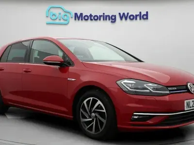 Used VW Golf VIII Edition 131 HP (96 kW) 2020 Red Hatchback