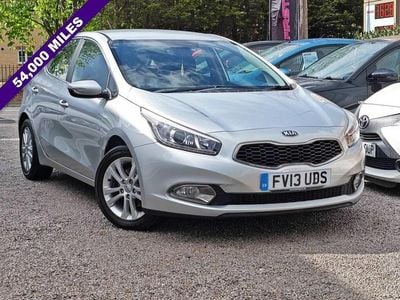 Used Kia Ceed 126 HP (92 kW) 2013 Silver Hatchback