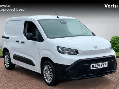 Used Toyota Proace City City 100 HP (73 kW) 2025 MPV