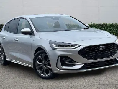 New Ford Focus ST-Line 155 HP (114 kW) 2025 Hatchback