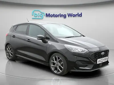 Begagnad Ford Fiesta ST-Line 100 HK (73 kW) 2022 Svart Halvkombi