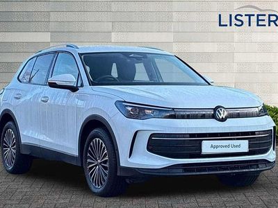 New VW Tiguan Match 2025 Pure white SUV