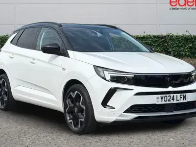 Used Vauxhall Grandland X Ultimate 131 HP (96 kW) 2024 White SUV