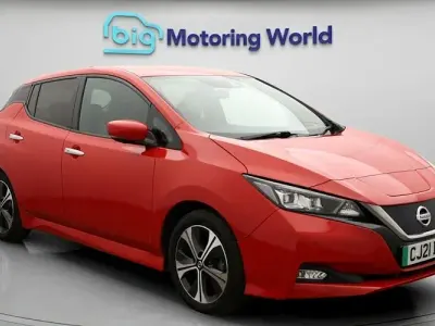 Usado Nissan Leaf Tekna 110 kW (150 HP) 2021 Vermelho Citadino