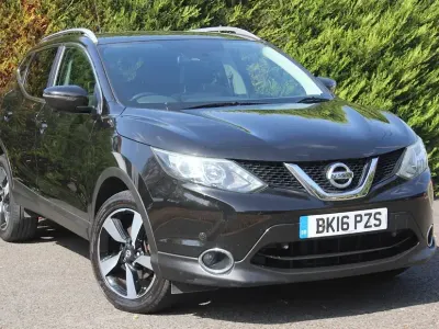 Used Nissan Qashqai N-Connecta 110 HP (80 kW) 2016 Black SUV