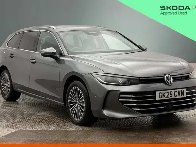 Used VW Passat Elegance 147 HP (108 kW) 2025 Grey Estate