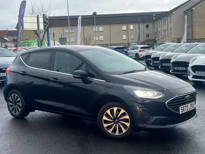 Używany Ford Fiesta Titanium 100 KM (73 kW) 2023 Czarny Hatchback