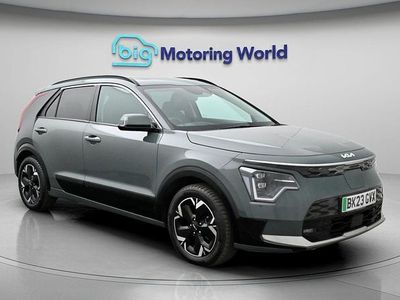 Used Kia e-Niro 147 kW (201 HP) 2023 Green SUV