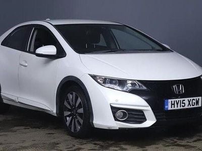 Used Honda Civic SE Plus 142 HP (104 kW) 2015 White Hatchback