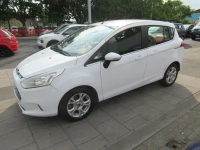 Used Ford B-MAX Zetec 105 HP (77 kW) 2016 White MPV