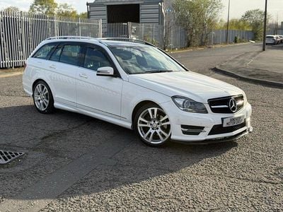 Used Mercedes C200 AMG 136 HP (100 kW) 2014 White Estate