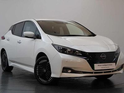 Used Nissan Leaf N-Connecta 108 kW (147 HP) 2022 White Hatchback