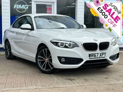 Begagnad BMW 218 Sport Line 134 HK (98 kW) 2017 Vit Sportkupé