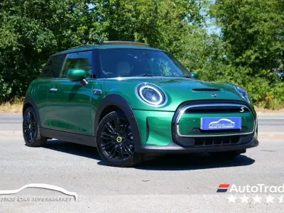 Used Mini Cooper SE Hatch 135 kW (184 HP) 2023 Green Hatchback
