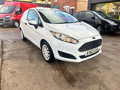 White Used 2013 Ford Fiesta Van | £3,995 (Fair price)