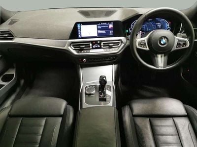 BMW 330e