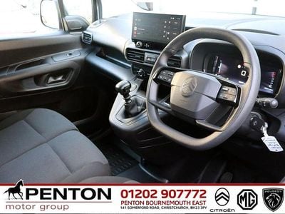 Used Citroën Berlingo 101 HP (74 kW) 2024 White MPV