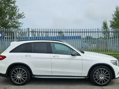 Usado Mercedes GLC220 Premium Plus 170 HP (125 kW) 2019 Branco SUV