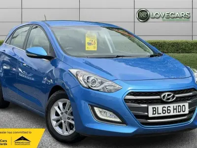 Used Hyundai i30 SE 110 HP (80 kW) 2016 Blue Hatchback