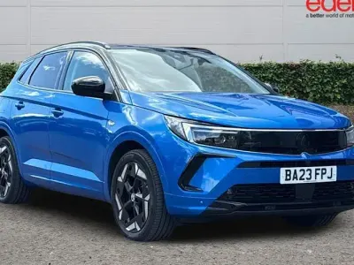 Used Vauxhall Grandland X GSe 300 HP (220 kW) 2023 Blue SUV
