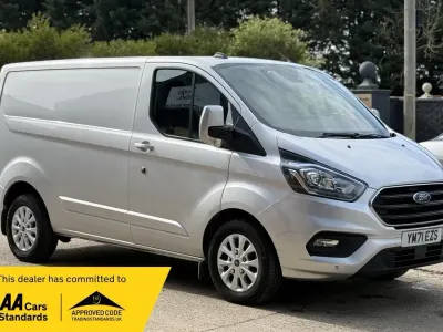 Używany Ford Transit Custom Limited 2022 Srebrny