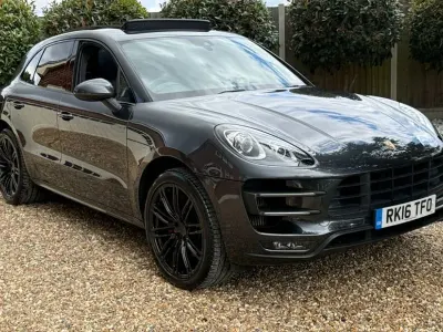 Used Porsche Macan Turbo 400 HP (294 kW) 2016 SUV
