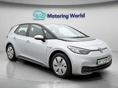 Begagnad VW ID.3 Pro Performance 150 kW (204 HK) 2021 Silver Halvkombi