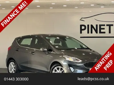 Used Ford Fiesta Zetec 100 HP (73 kW) 2018 Grey Hatchback