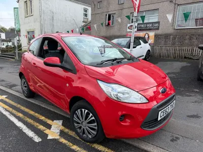 Used Ford Ka 69 HP (50 kW) 2013 Red Hatchback