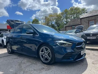 Begagnad Mercedes B200